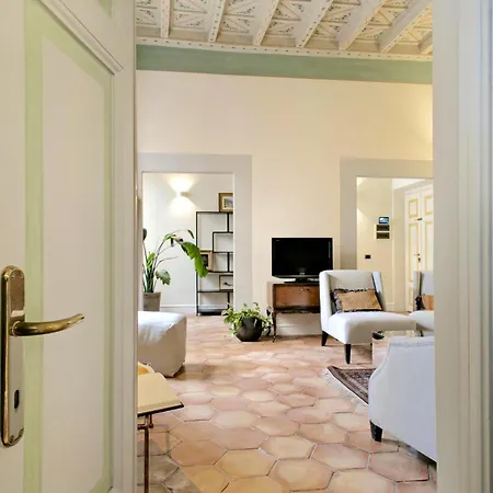 شقة Trevi Luxury *