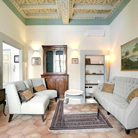 شقة Trevi Luxury *