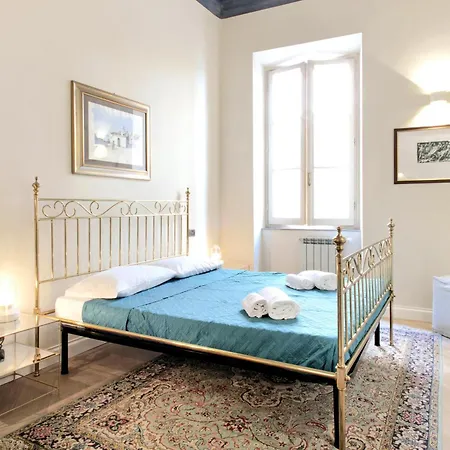 Trevi Luxury דירה *